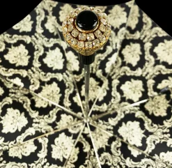 Sale Il Marchesato Ombrello nero doppio baldacchino con design damascato